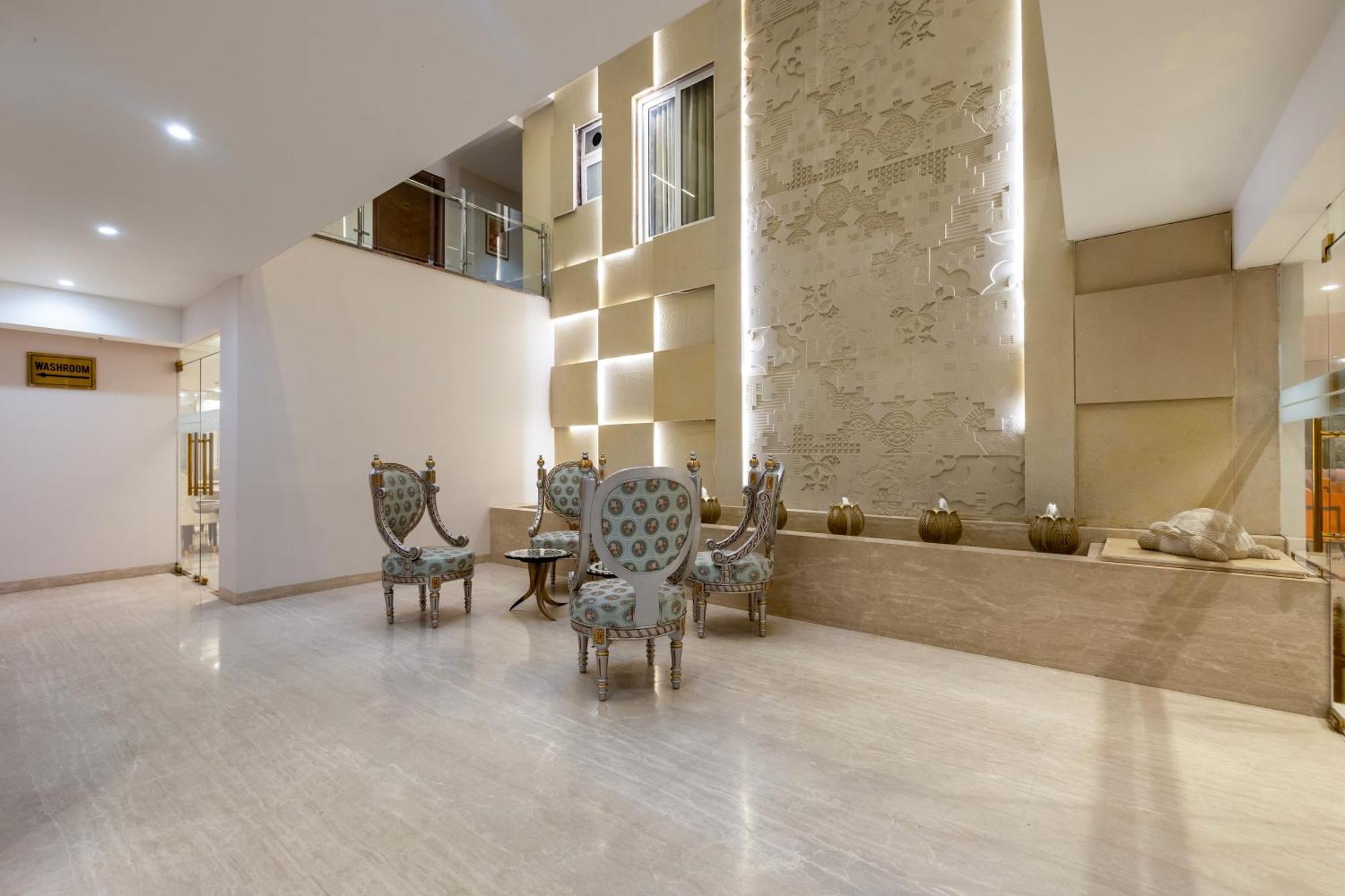 Hotel Ginger Palace Delhi Airport New Delhi Bagian luar foto